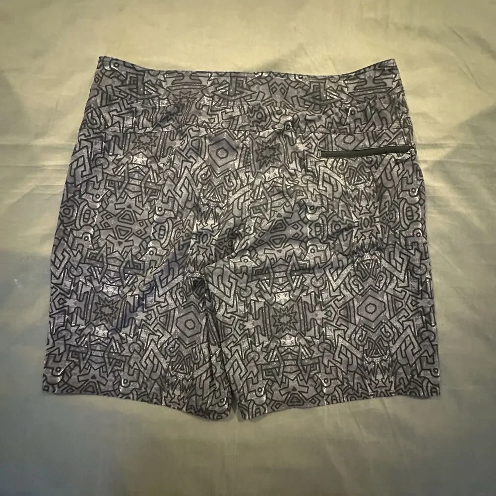 Under Armour Board Shorts Mens 38 Loose Geometric Heatgear Swim Black Gray